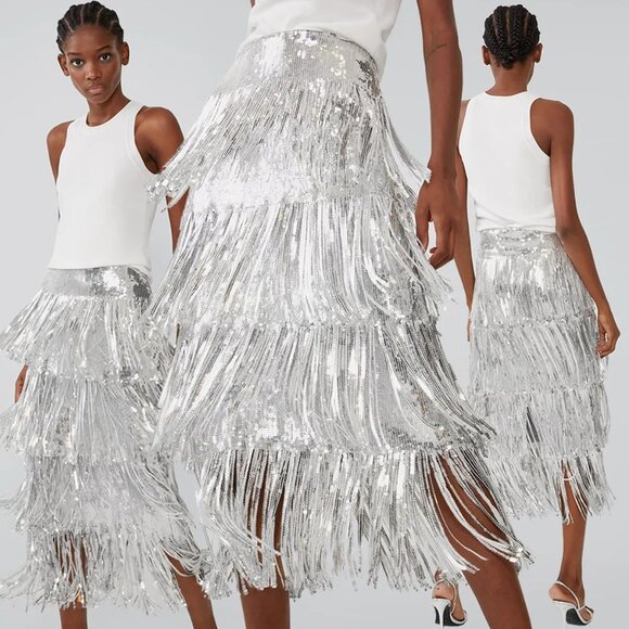💥INSANELY BEAUTIFUL!💥Roaring 20s Vibe Tatiana Fringed Sequin Skirt in Silver - Picture 4 of 16